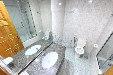 Villa de 4 dormitorios No. 125558 6