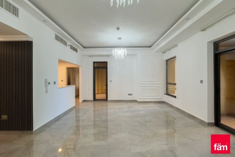 4 غرف نوم شقة  رقم 132160 3