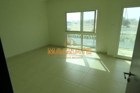 Villa de 3 dormitorios en Al Barsha, UAE No. 22359 8
