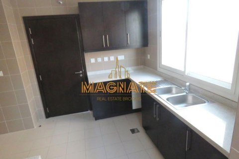 Villa de 3 dormitorios en Al Barsha, UAE No. 22359 19