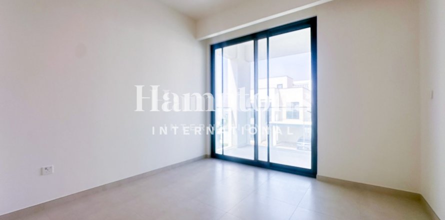 Villa de 4 dormitorios No. 119948