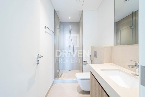 Apartment de 3 dormitorios en Downtown Views II, UAE No. 85155 12