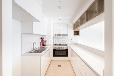 Apartment de 3 dormitorios en Downtown Views II, UAE No. 85155 11
