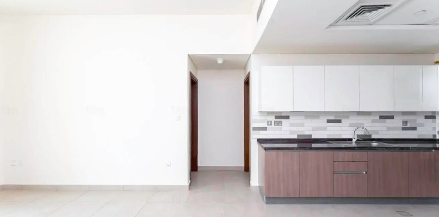 Квартира с 2 спальнями в AZIZI PLAZA, Al Furjan, ОАЭ №145916