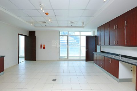 Квартира с 3 спальнями в Emirates Crown, ОАЭ №145921 9