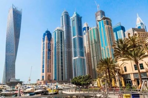 Квартира с 3 спальнями в Emirates Crown, ОАЭ №145921