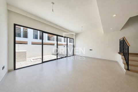 Townhouse de 4 chambres à Damac Lagoons, UAE No. 209896 8
