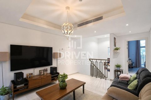 Villa de 4 chambres à District 10, UAE No. 209900 5