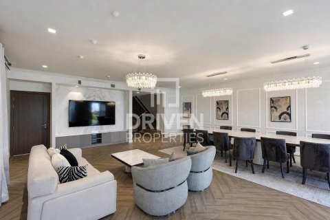 Villa de 4 chambres à Jumeirah, UAE No. 209895 5
