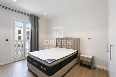 Villa de 4 chambres à Jumeirah, UAE No. 209895 6