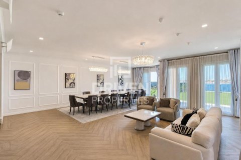 Villa de 4 chambres à Jumeirah, UAE No. 209895 4