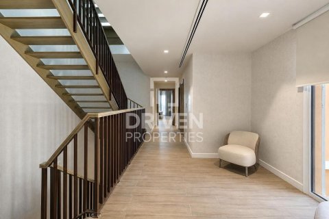 Villa de 4 chambres à Jumeirah, UAE No. 209895 25