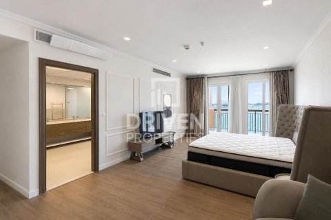 Villa de 4 chambres à Jumeirah, UAE No. 209895 14