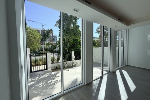 Villa de 4 dormitorios en Wadi Al Safa 3, UAE No. 183295 3