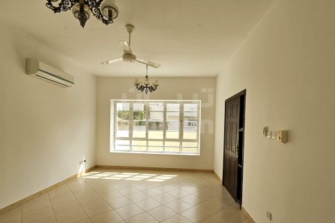 5 bedrooms Twin Villa in Muscat, Oman No. 53581 4