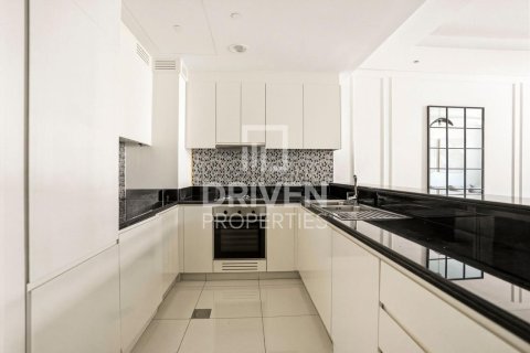 2 bedrooms Apartment in Paramount Tower Hotel & Residences, UAE No. 191179 13