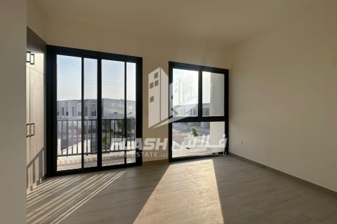 2 bedrooms Townhouse in Mina Al Arab, UAE No. 88539 2