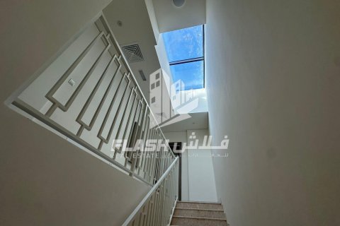 2 bedrooms Townhouse in Mina Al Arab, UAE No. 88539 6