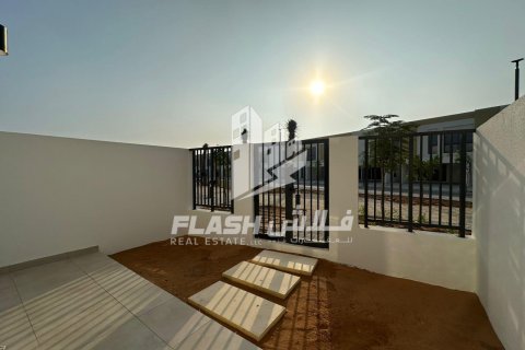 2 bedrooms Townhouse in Mina Al Arab, UAE No. 88539 4