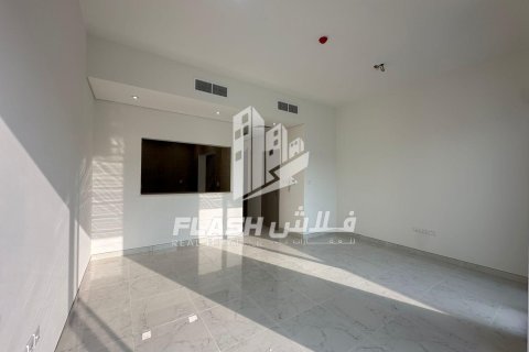 2 bedrooms Townhouse in Mina Al Arab, UAE No. 88539 19