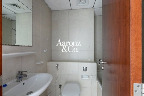 2 غرف نوم شقة في Icon Tower 2, الإمارات العربية المتحدة رقم 208627 11