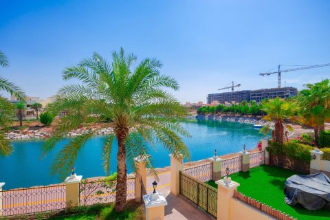 Таунхаус с 3 спальнями  №123853 3