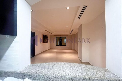 1 bedroom Apartment in Doha, Qatar No. 57323 2