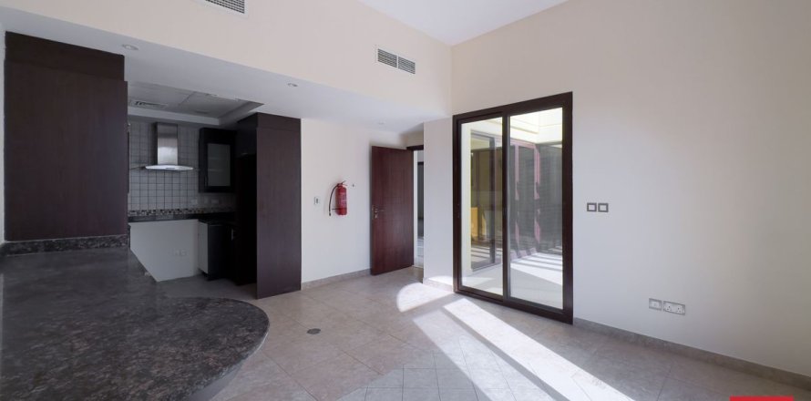 4 bedrooms Townhouse in Dubai, UAE No. 207689
