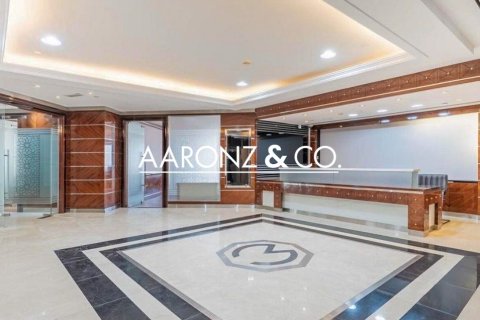Офис 630м² в Джумейра Лейк Тауэрс, ОАЭ №155277 12