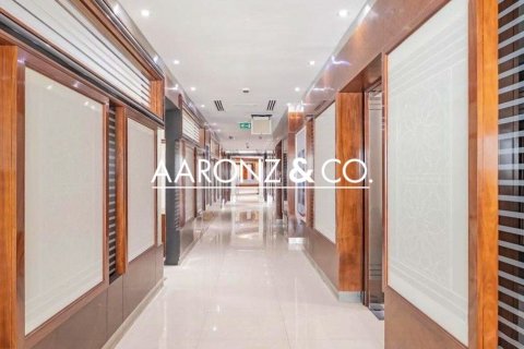 Офис 630м² в Джумейра Лейк Тауэрс, ОАЭ №155277 13