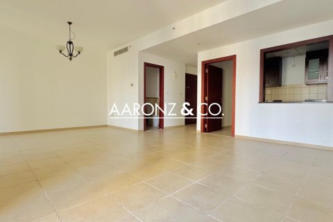 Квартира с 2 спальнями в Джумейра Бич Резиденс, ОАЭ №155279 3