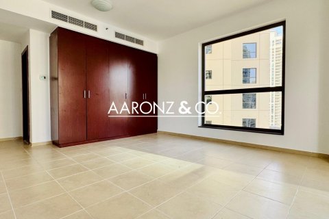 Квартира с 2 спальнями в Джумейра Бич Резиденс, ОАЭ №155279 24