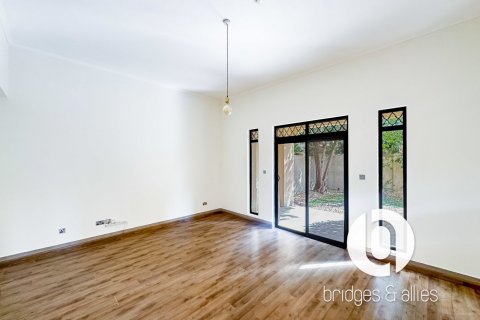 Квартира с 1 спальней в Old Town, ОАЭ №155281 16