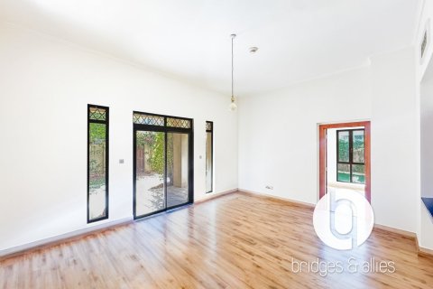 Квартира с 1 спальней в Old Town, ОАЭ №155281 12