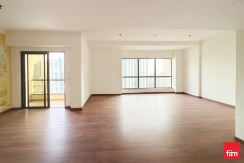 Квартира с 3 спальнями №117794 2