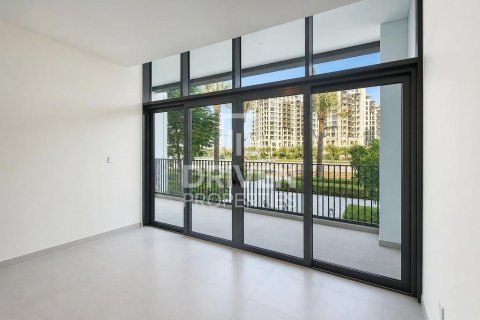 Apartment de 3 dormitorios en Dubai Creek Harbour (The Lagoons), UAE No. 207471 8