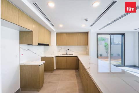 4 غرف نوم فيلا  رقم 131219 14