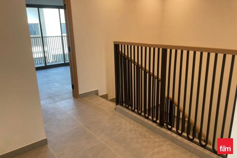 4 غرف نوم فيلا  رقم 131219 25