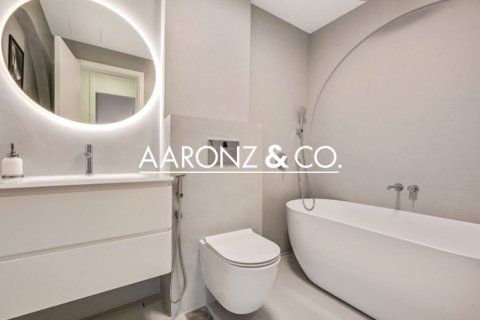 Apartment de 2 dormitorios en Jumeirah Village Circle, UAE No. 143877 14