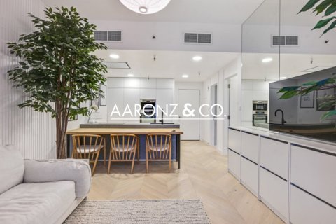 Apartment de 2 dormitorios en Jumeirah Village Circle, UAE No. 143877 3