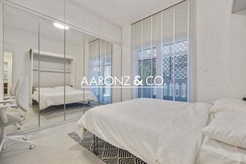 Apartment de 2 dormitorios en Jumeirah Village Circle, UAE No. 143877 7