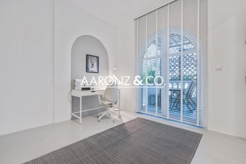 Apartment de 2 dormitorios en Jumeirah Village Circle, UAE No. 143877 9