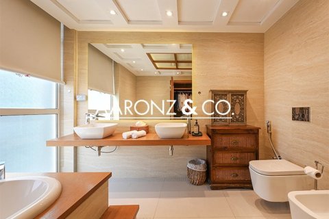 Townhouse de 3 dormitorios en Jumeirah Village Circle, UAE No. 143880 18