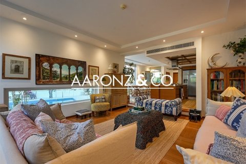 Townhouse de 3 dormitorios en Jumeirah Village Circle, UAE No. 143880 4