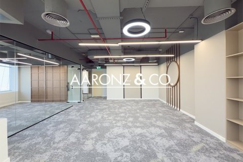 Office de 111m² en Jumeirah Lake Towers, UAE No. 143876