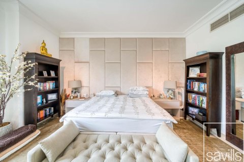 Вилла с 5 спальнями в Dubai Sports City, ОАЭ №136782 29