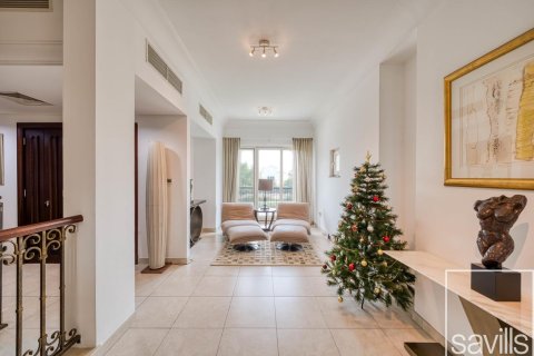 Вилла с 5 спальнями в Dubai Sports City, ОАЭ №136782 22