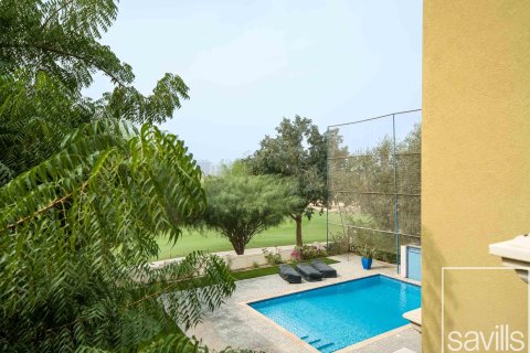 Вилла с 5 спальнями в Dubai Sports City, ОАЭ №136782 17