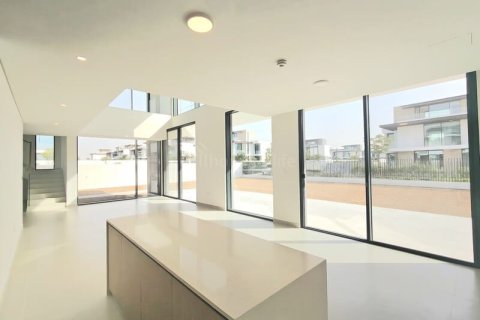 Villa de 4 dormitorios en The Valley, UAE No. 168639 5