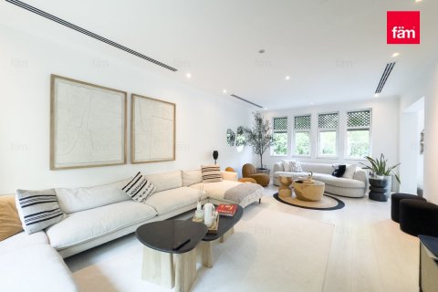 Villa de 3 chambres à Jumeirah Park, UAE No. 104654 3